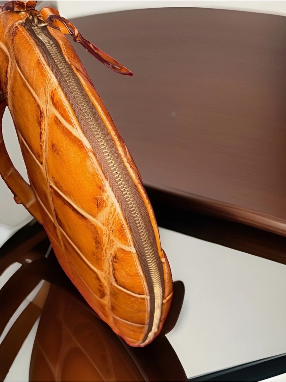 Dooney & Bourke Vintage Luna Bag from the Nile Collection EUC - Picture 4 of 7